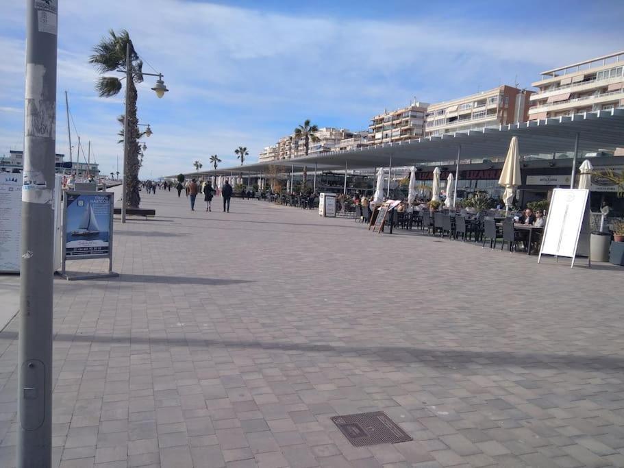 Apto Con Terraza Y 2 Dormitorios. 600 Megas Wifi. Santa Pola Exterior photo